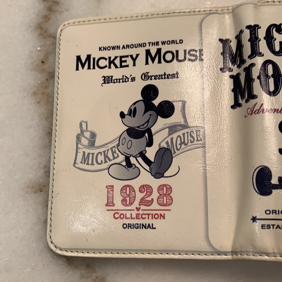 Disney Mickey Mouse wallet - Picture 9 of 10
